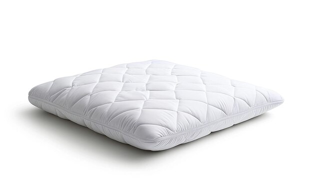 een witte matras met een wit pad erop en een witte achtergrond