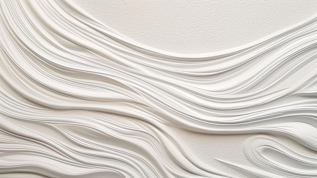 Een witte muur met een golvend patroon waarop 'het woord kunst' staat