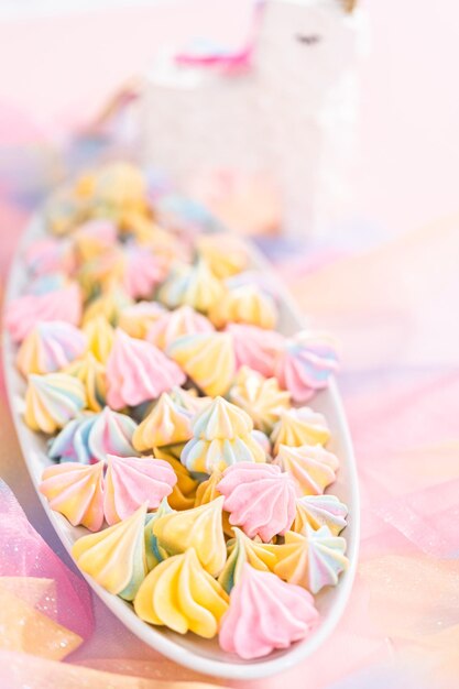 Eenhoorn meringue koekjes