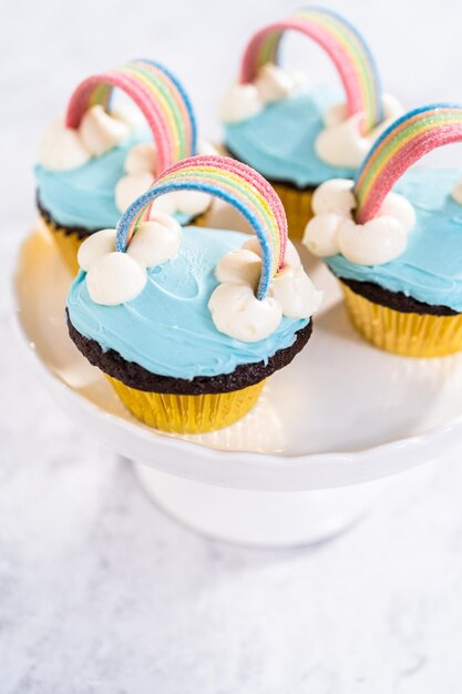 Eenhoorn regenboog chocolade cupcake