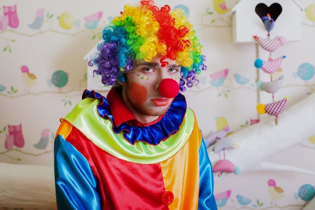 Eenzame clown van streek.