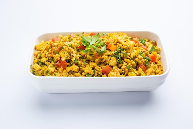 Egg bhurji, ook bekend als Masala Anda Bhurji, is een roereigerecht dat een populaire Indiase str