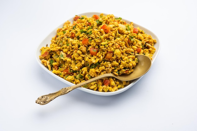 Egg bhurji, ook bekend als Masala Anda Bhurji, is een roereigerecht dat een populaire Indiase str