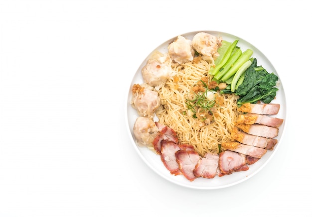 Egg noodle with red roast pork