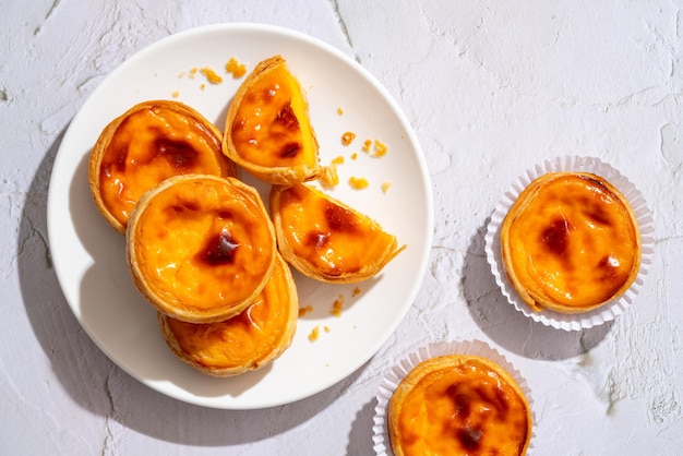 Crostata di uova, dolce tradizionale portoghese, pastel de nata.