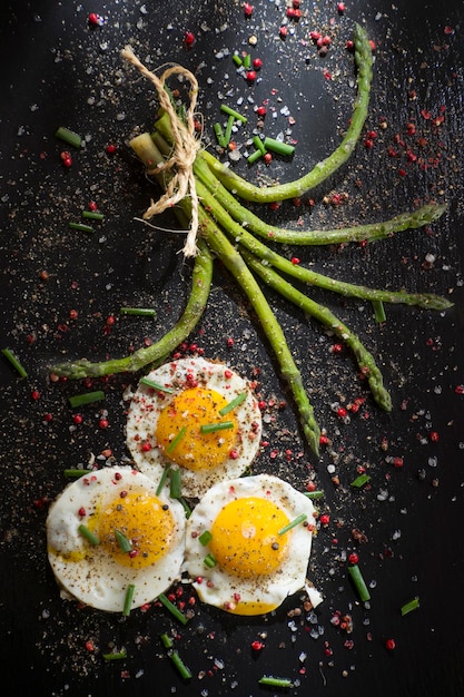 Eggs with Asparagus