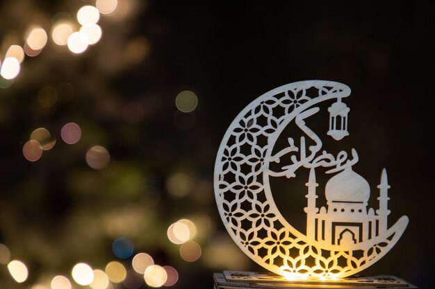 Foto lanterna di eid mubarak di notte festa musulmana