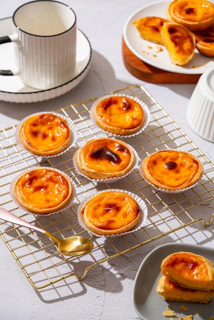 Eiertaart, traditioneel portugees dessert, pastel de nata.