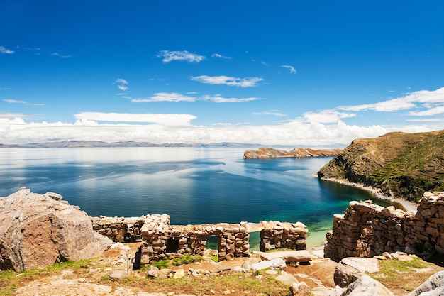 Eiland van de zon (Isla del Sol) op het Titicacameer, Bolivia