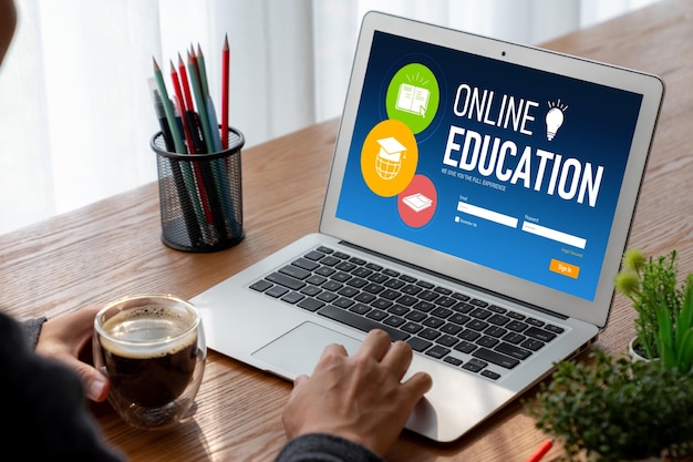 Foto sito web di e-learning con software di moda per gli studenti per studiare online sulla rete internet