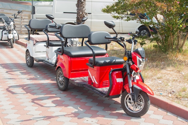 Electric tricycle moped City street threewheeled electric moped