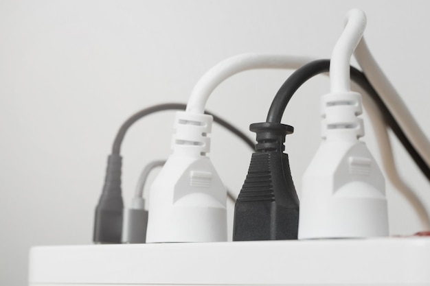 Electrical appliances plugs full of all plugs or plugs together Because of the risk of causing a short circuit from high heat accumulated in the wires