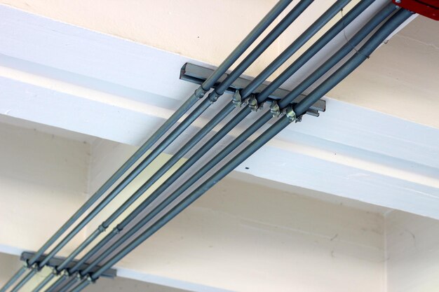 Electrical cable system on the ceiling