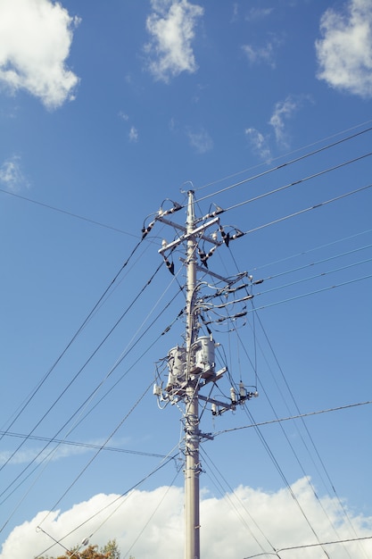 技術のための電線とポール