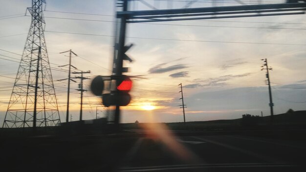 写真 夕暮れの電気柱