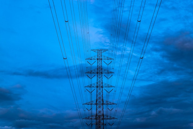 写真 電気のパイロン