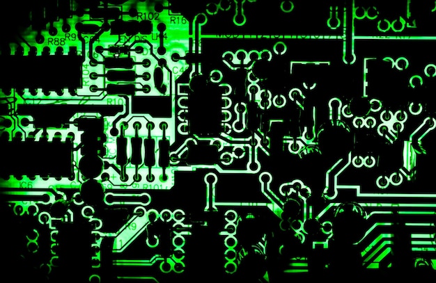 electronic board and Electronic device There is a green light according to the circuit pattern