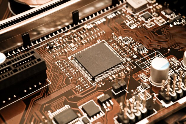 Electronic circuit board with processor