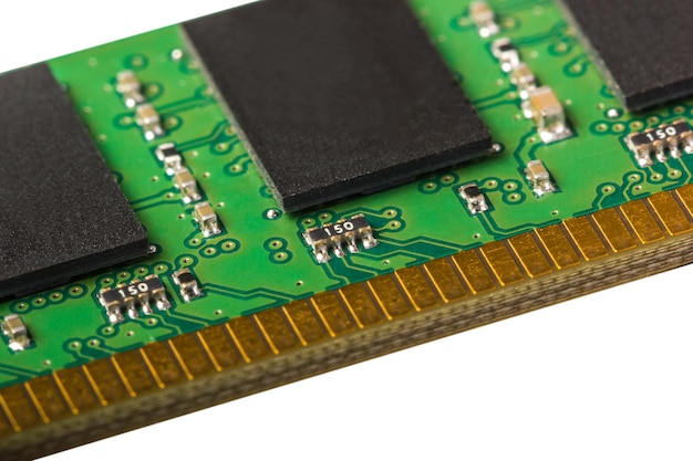電子収集-白い背景で分離されたコンピュータランダムアクセスメモリ（RAM）モジュール