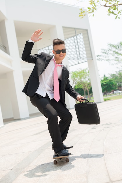 Elegant skater