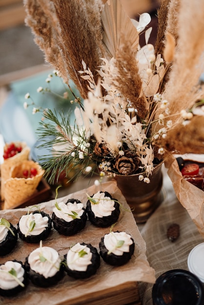 Elegant wedding decorations made of natural flowers and green elements