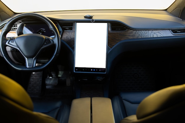 Elektrische auto-interieurdetails en aanpassingen in auto-interieur met voorstoelen bestuurder