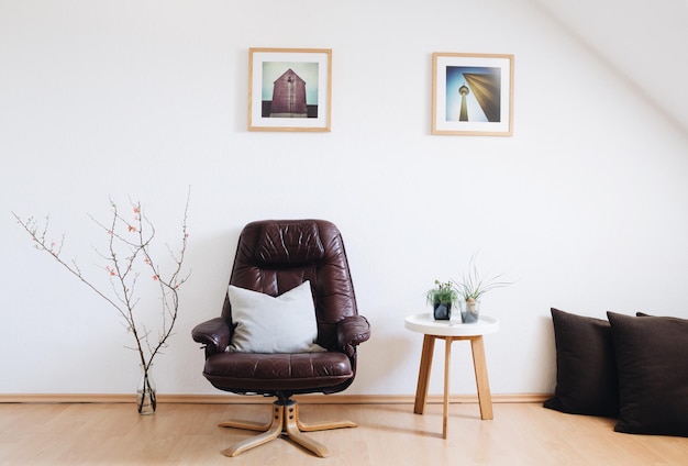 Elektrische lamp aan de muur