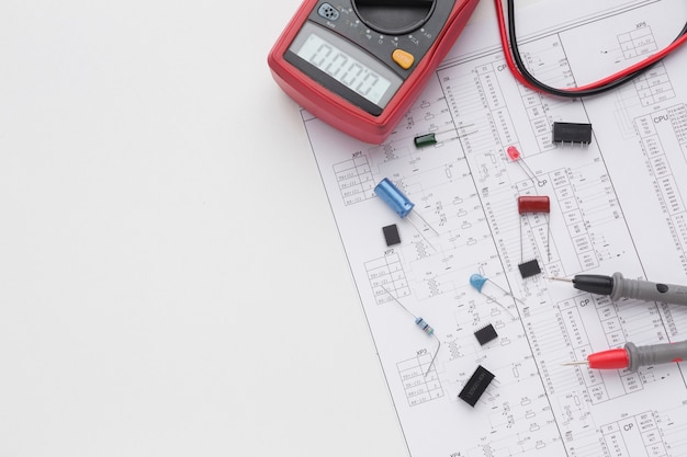 Foto elektronische componenten van bovenaanzicht