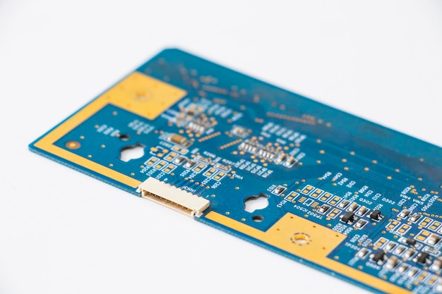 Elektronische moederbord isometrische processor microchip op de witte achtergrond