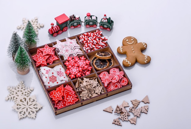 Elements of Christmas scenery toys gingerbread and other Christmas tree decorations