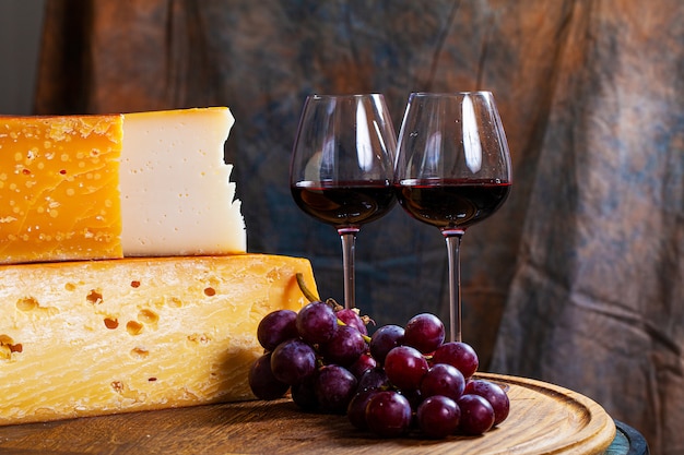 Elite cheese made from unskimmed cow's milk.