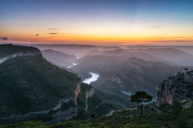 Foto embalse de cortes de palla