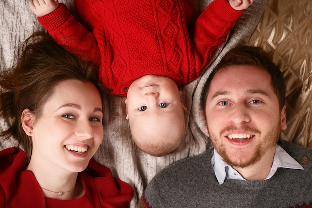 Abbracciare mamma gioia bellezza viola