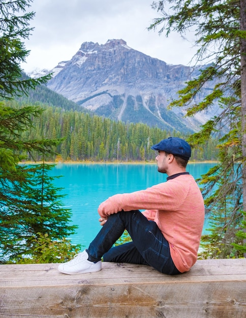 Premium Photo | Emerald lake yoho national park canada british colombia ...