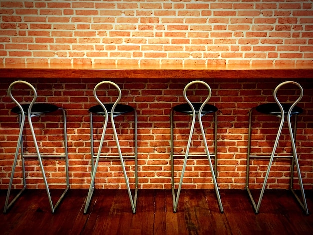 Photo empty chairs in restaurant