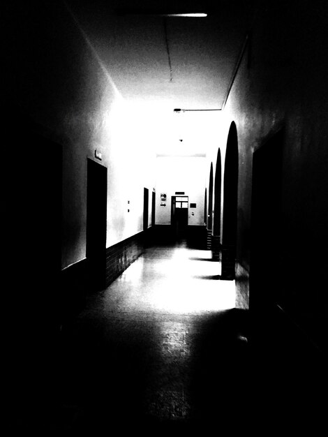 Photo empty corridor of building