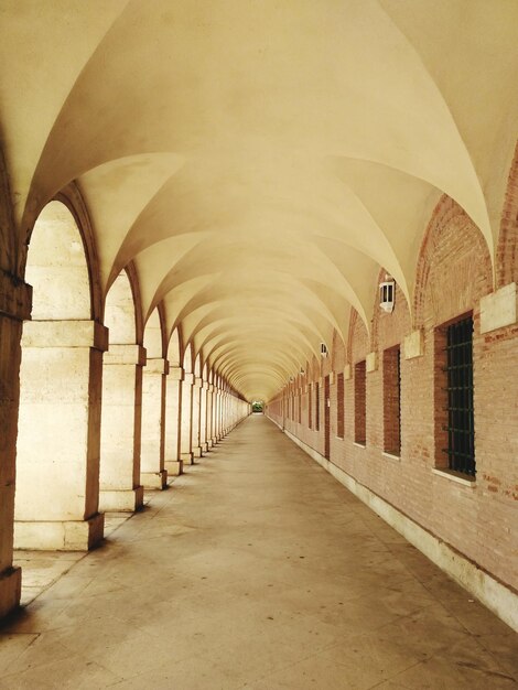 Photo empty corridor of building