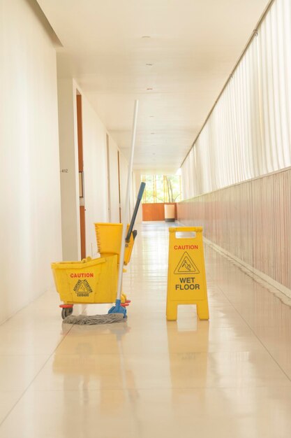 Photo empty corridor in building