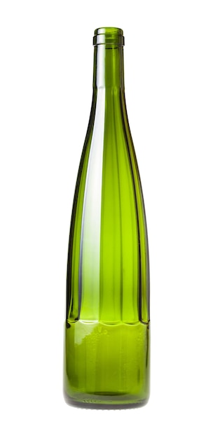 Photo empty faceted green wine bottle isolated on white