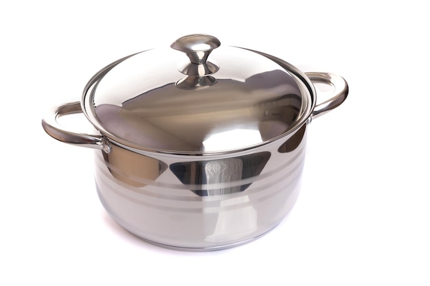 Photo empty metal saucepan with lid on white background