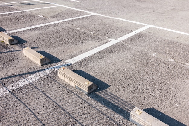 Photo empty parking lot