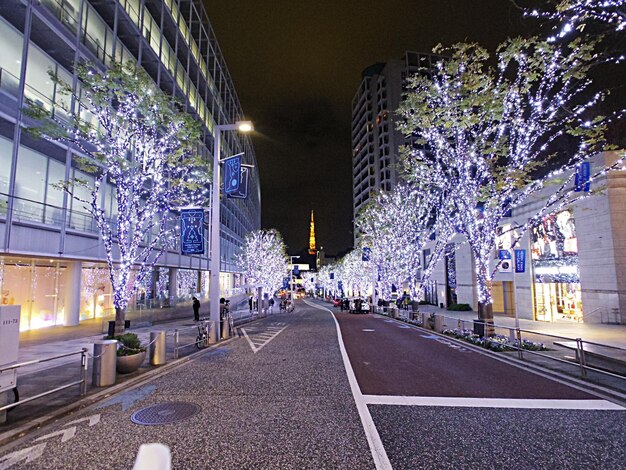 写真 街の空いた道路