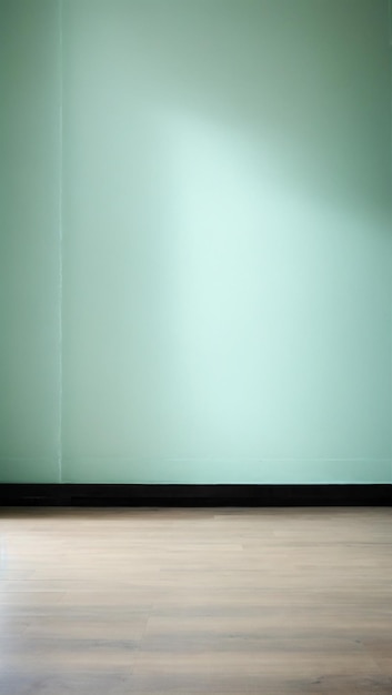 Фото Пустая комната с зеленой стеной и деревянным полом