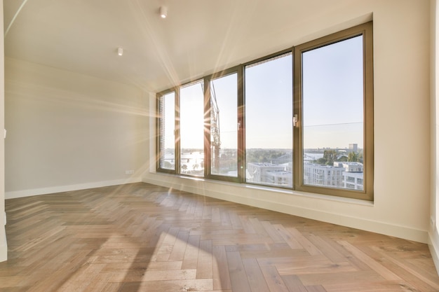 Empty room with window