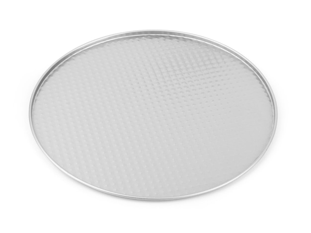 Пустая круглая тарелка на белом фоне