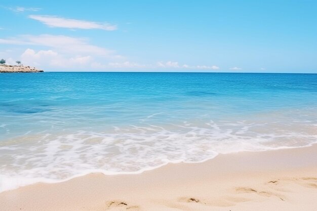 空の海とビーチの背景