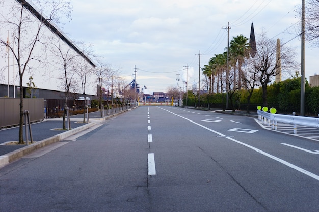 Foto strada vuota la sera a nagoya.