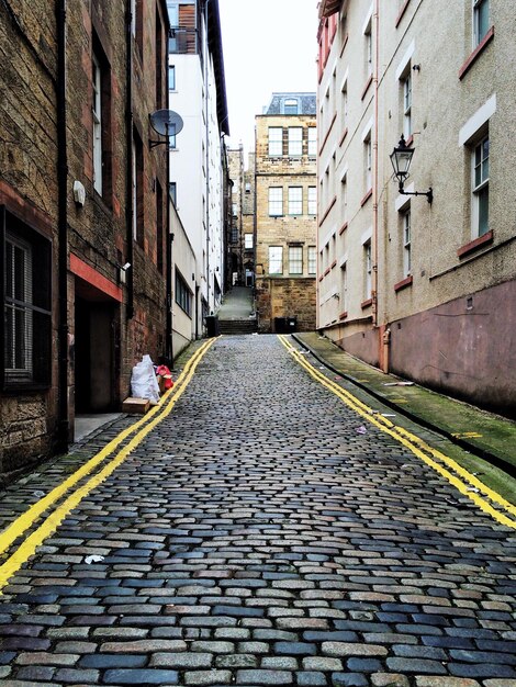 Photo empty street in old town