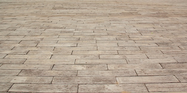 白い背景の木製セメントで隔離空の木製の床