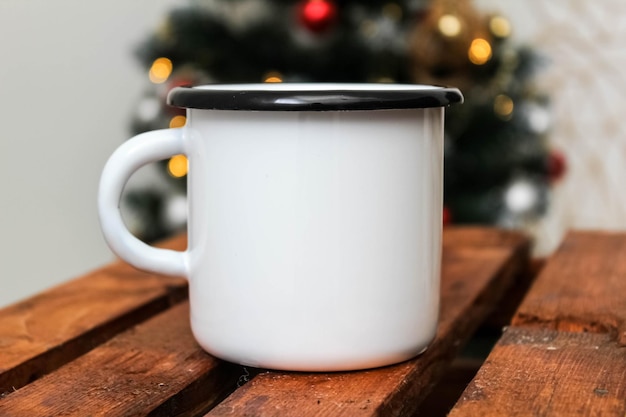 Эмалированная белая кружка для кофе и чая